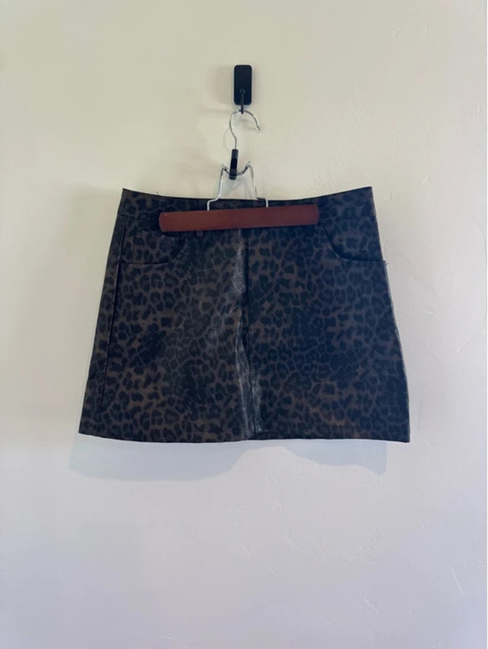 Faux leather leopard skirt